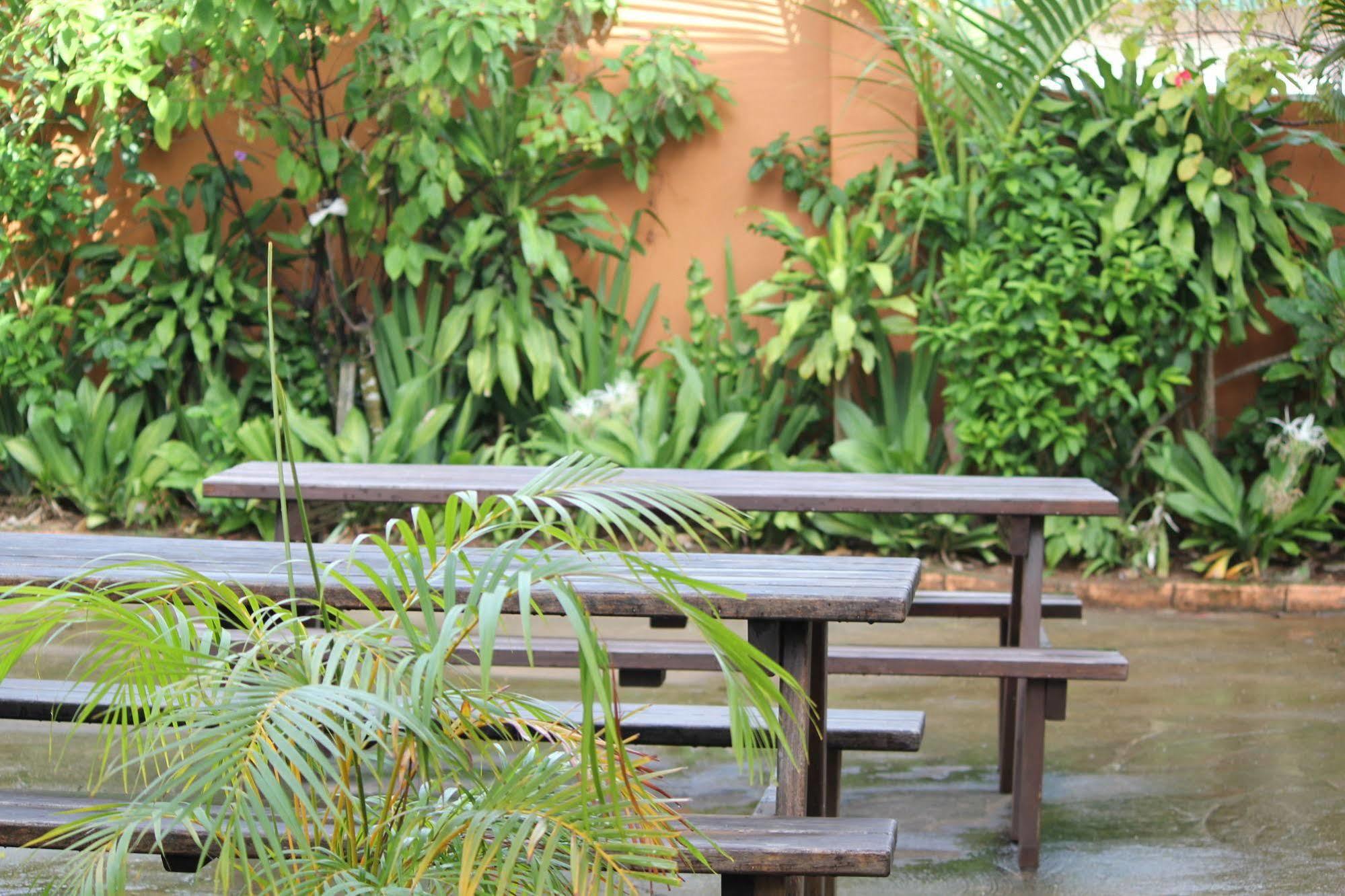 Pacific Paradise Motel Port Vila Exterior foto